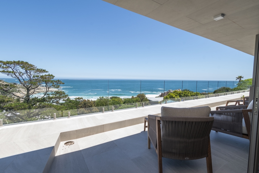 10 Bedroom Property for Sale in Llandudno Western Cape